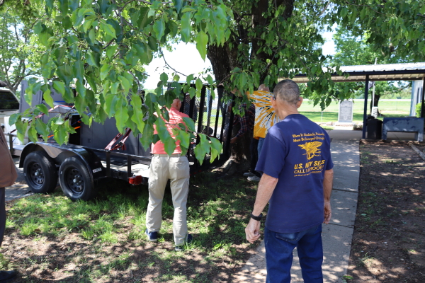 05-03-25_Delivering Exhibit Displays_0002