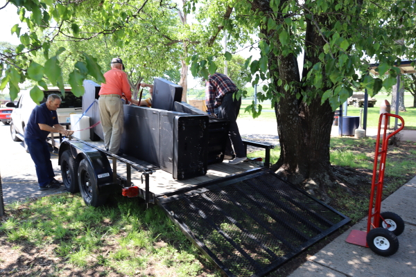 05-03-25_Delivering Exhibit Displays_0006