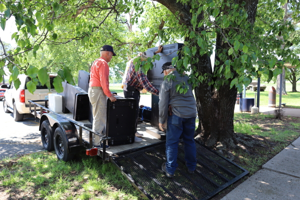 05-03-25_Delivering Exhibit Displays_0007