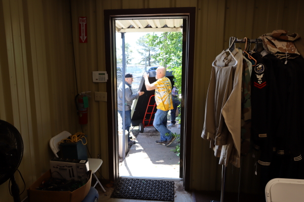 05-03-25_Delivering Exhibit Displays_0015