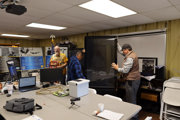 05-03-25_Delivering Exhibit Displays_0016