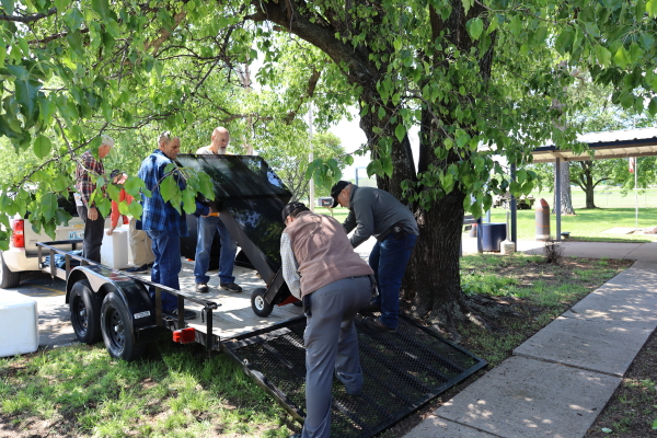 05-03-25_Delivering Exhibit Displays_0017
